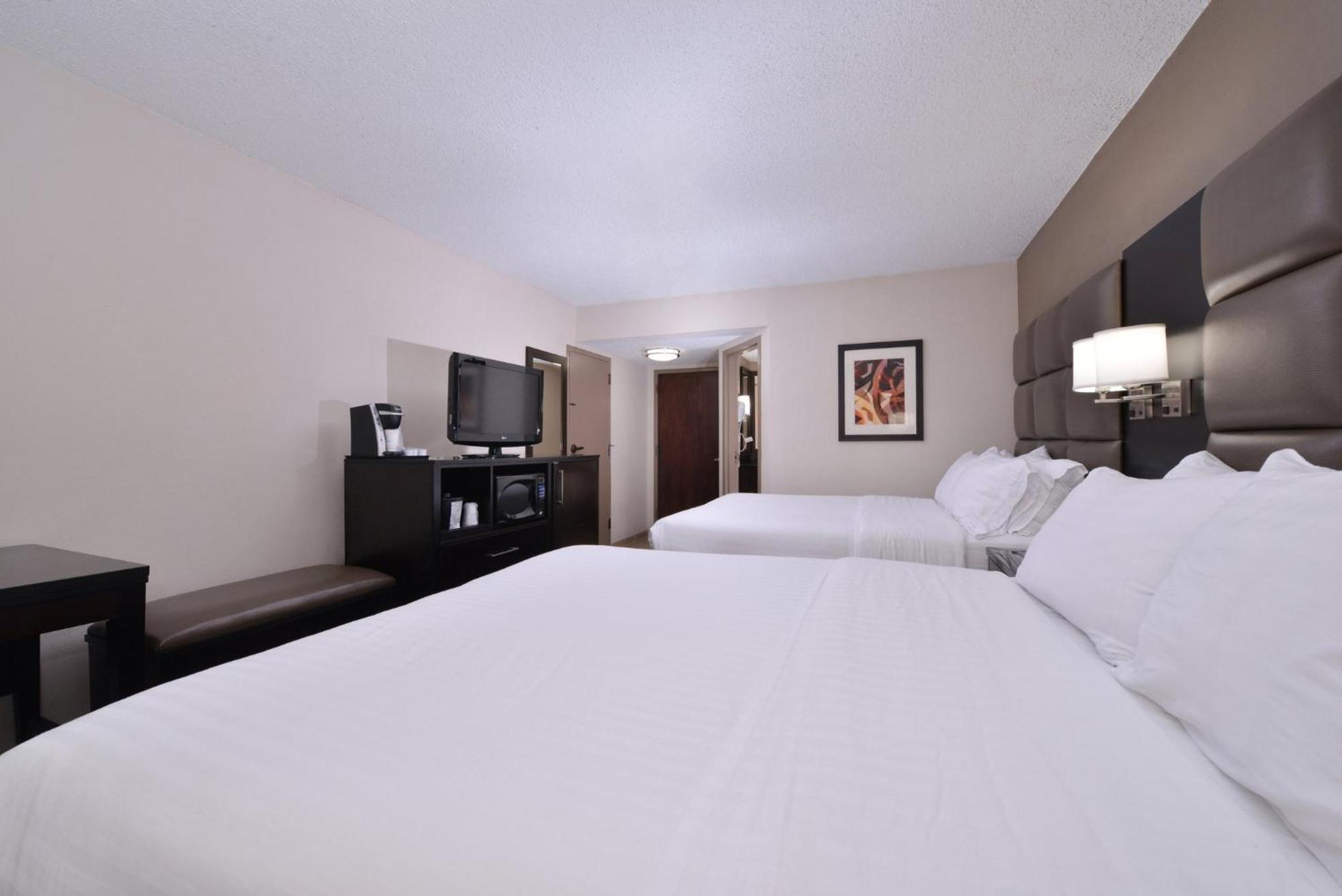 Holiday Inn Express Burlington By Ihg Exterior foto